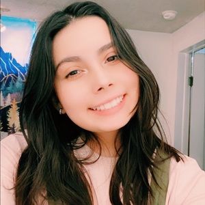 Meet your Posher, Nadia